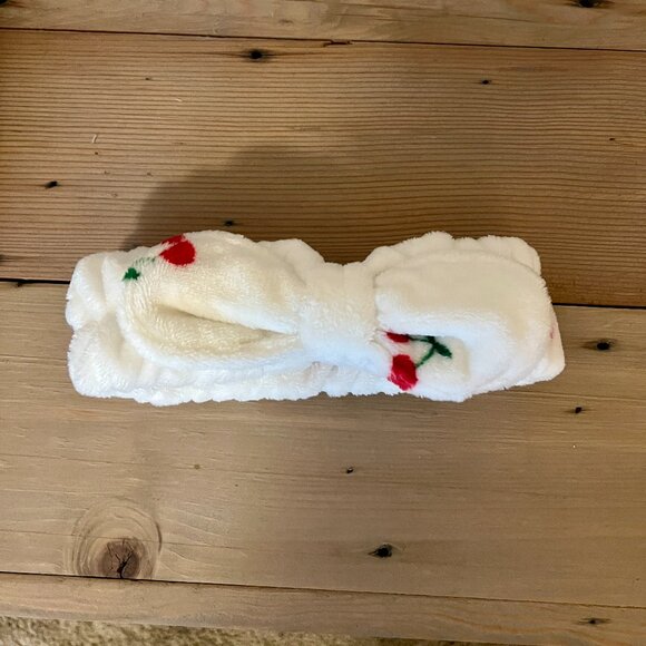 Bundle of 2 Cherry Makeup Headbands, NEW - Picture 3 of 4